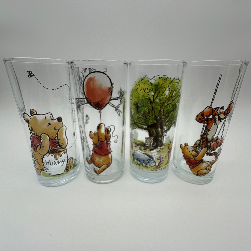 Disney Winnie the Pooh Silver Buffalo Glass Set 4pc 10oz Tigger Eeyore Piglet